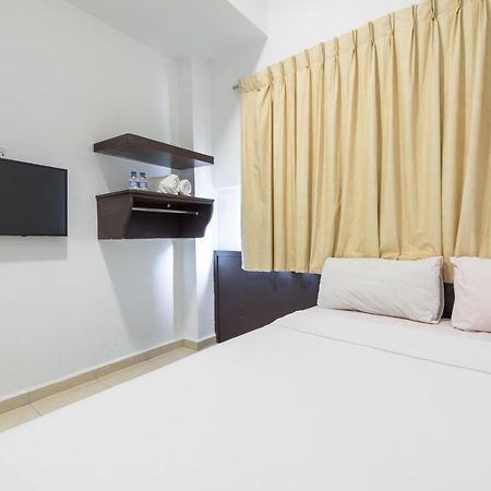Hollitel Hotel Malacca Exterior photo